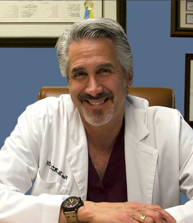 Doctor Cosmetologist Ykharo Pereira Pessegueiro